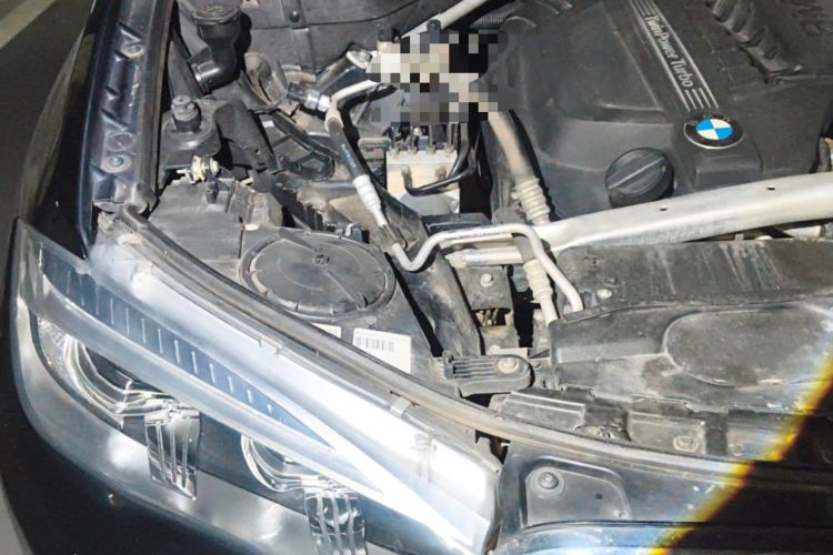 Used BMW X5 2018 xDrive35i Elegant Edition Engine Bay Right