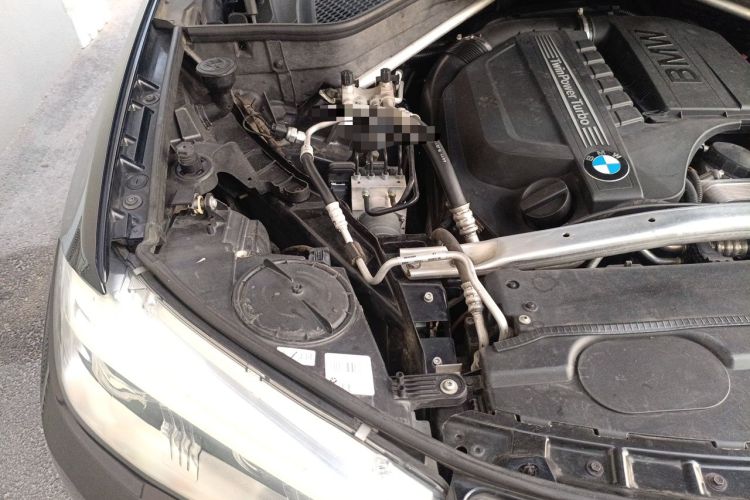 Used BMW X5 2018 xDrive35i Elegant Edition Engine Bay Right