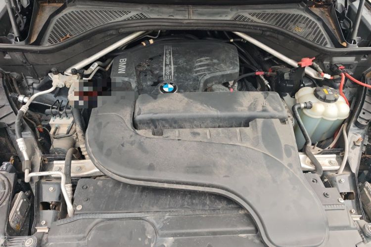 Used BMW X5 2018 xDrive28i Engine Bay