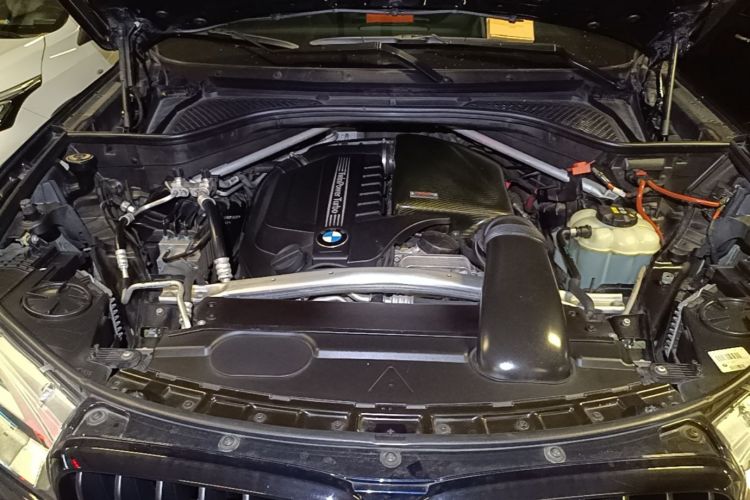 Used BMW X5 2018 xDrive35i M Sport Luxury Edition Engine Bay