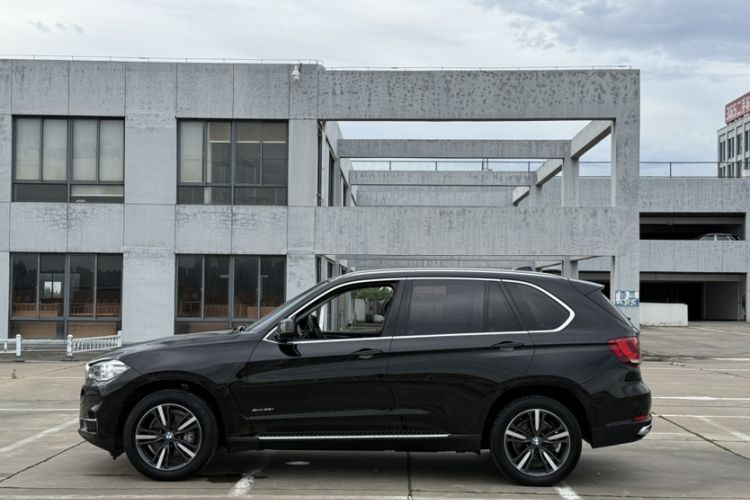 Used BMW X5 2018 xDrive35i Elegant Edition Exterior 1