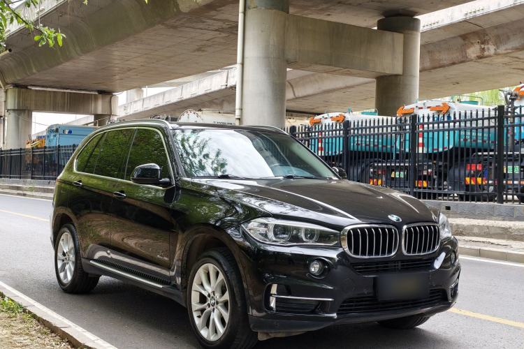 Used BMW X5 2018 xDrive28i Exterior 2