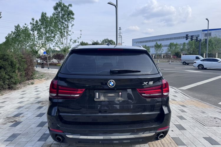 Used BMW X5 2018 xDrive28i Exterior 3