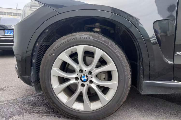 Used BMW X5 2018 xDrive28i Exterior 5
