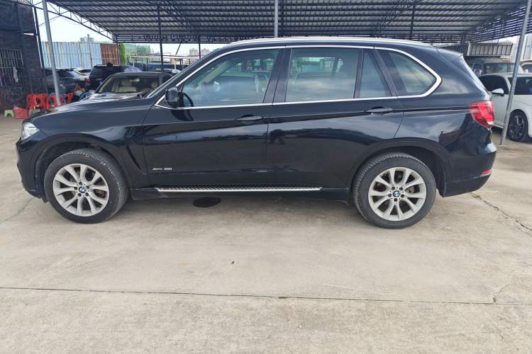 Used BMW X5 2018 xDrive28i Exterior 5