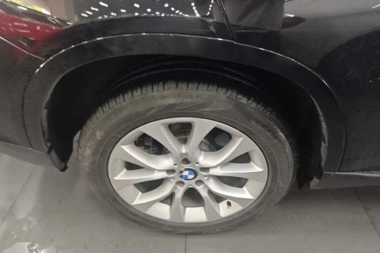 Used BMW X5 2018 xDrive28i Exterior 5