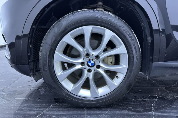 Used BMW X5 2018 xDrive28i Exterior 6