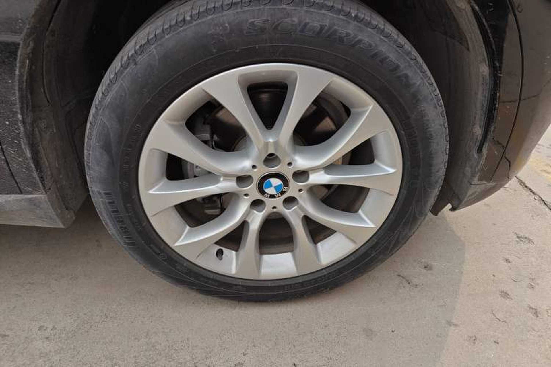 Used BMW X5 2018 xDrive28i Exterior 7