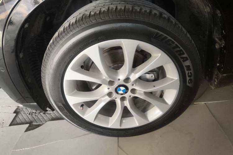 Used BMW X5 2018 xDrive28i Exterior 7