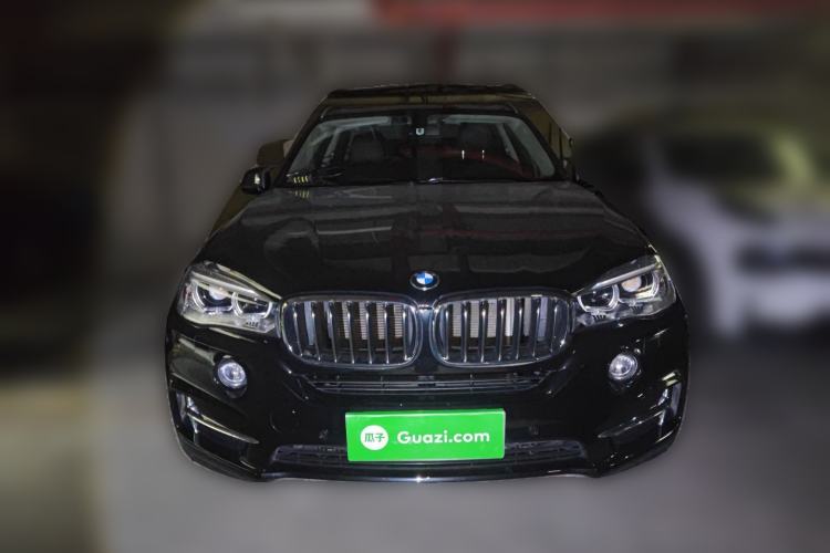Used BMW X5 2018 xDrive28i Front