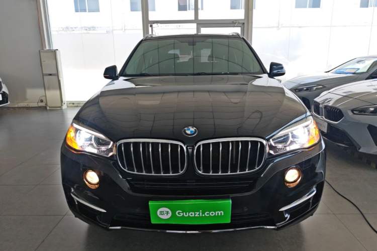 Used BMW X5 2018 xDrive28i Front