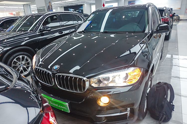 Used BMW X5 2018 xDrive28i Front