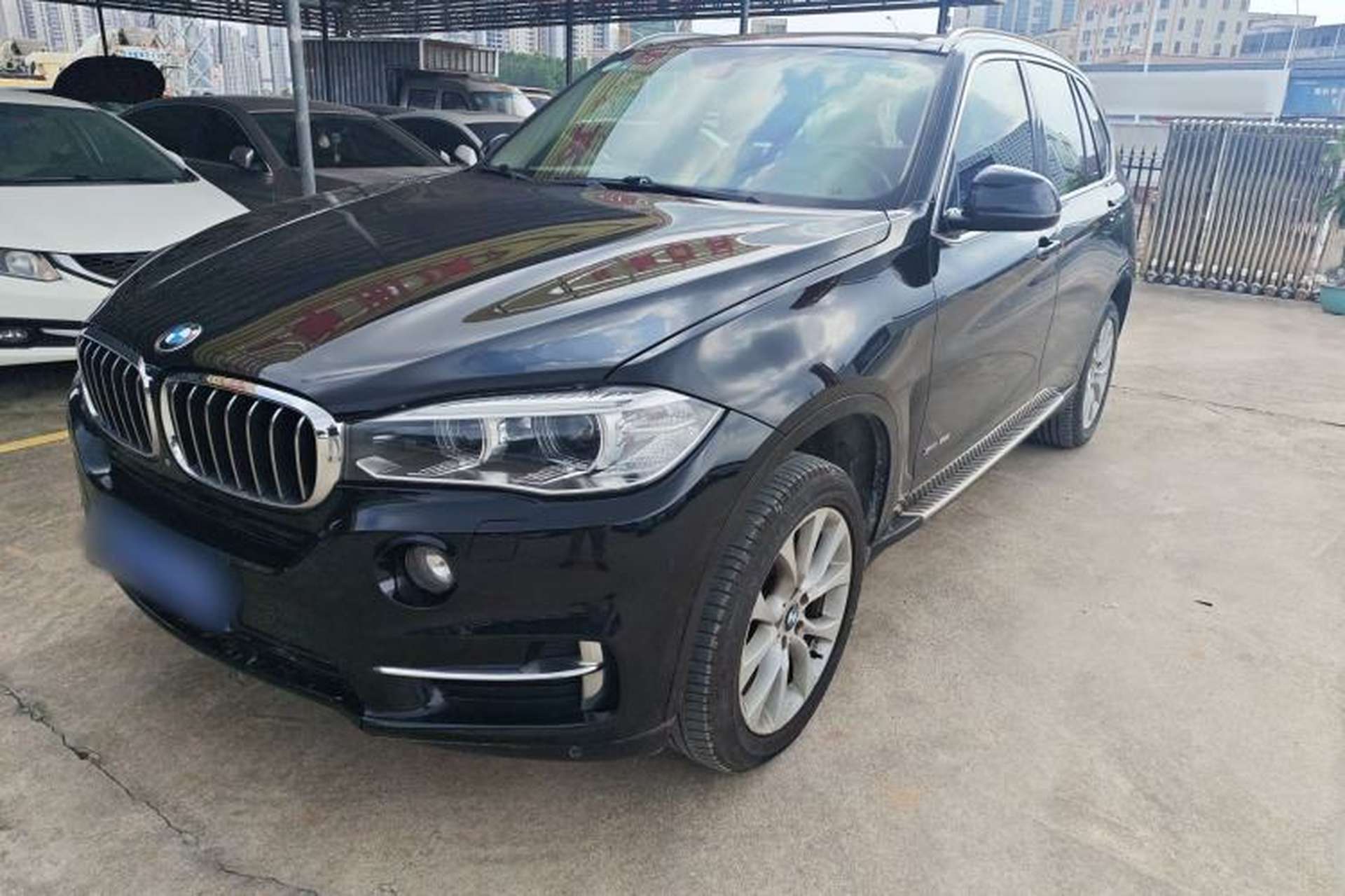 Used BMW X5 2018 xDrive28i Front Left 45 Deg