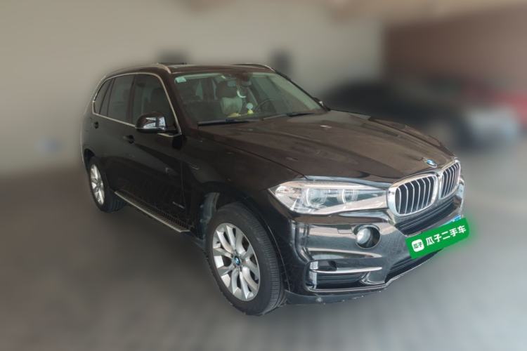 Used BMW X5 2018 xDrive28i Front Right 45 Deg