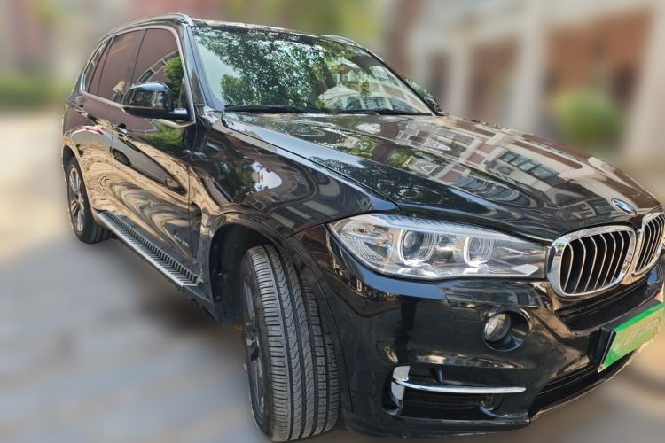 Used BMW X5 2018 xDrive35i Elegant Edition Front Right 45 Deg
