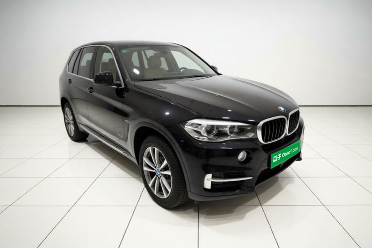 Used BMW X5 2018 xDrive35i Elegant Edition Front Right 45 Deg