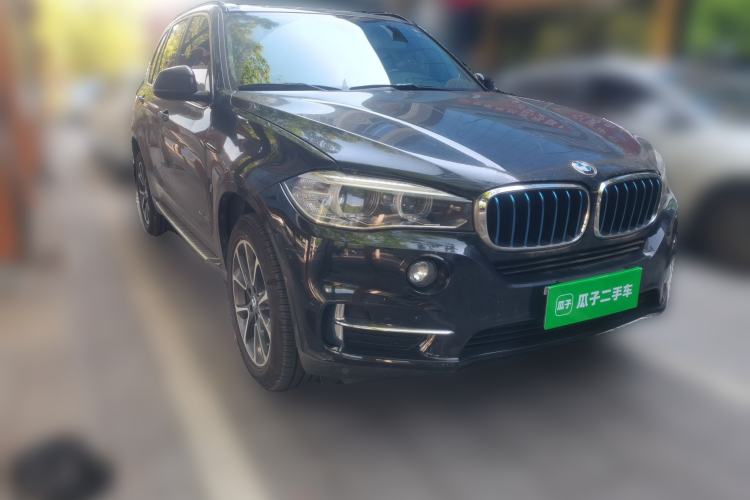 Used BMW X5 2018 xDrive28i Front Right 45 Deg