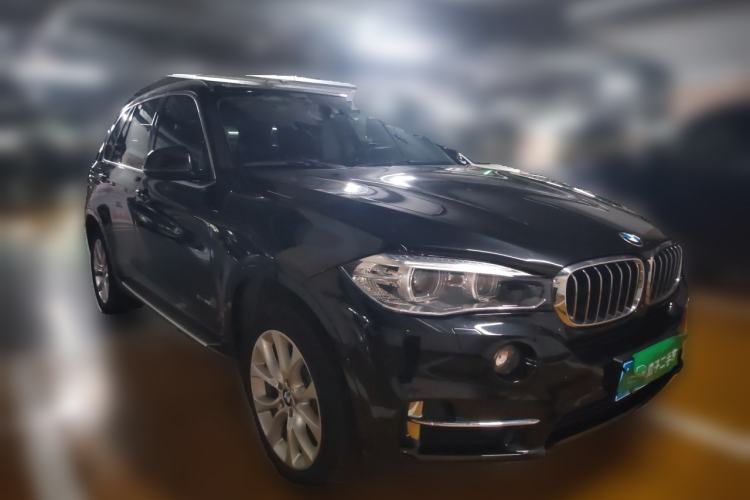 Used BMW X5 2018 xDrive28i Front Right 45 Deg