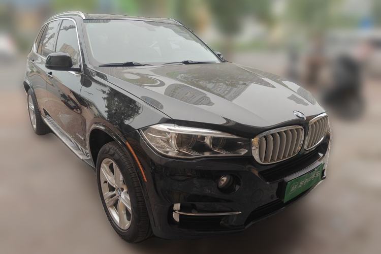 Used BMW X5 2018 xDrive28i Front Right 45 Deg