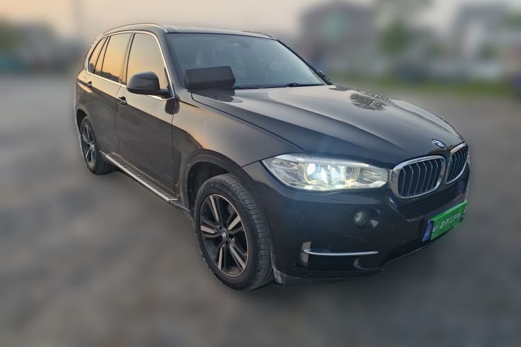 Used BMW X5 2018 xDrive35i Elegant Edition Front Right 45 Deg