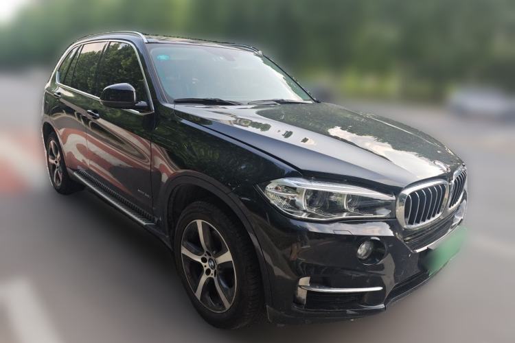 Used BMW X5 2018 xDrive35i Elegant Edition Front Right 45 Deg