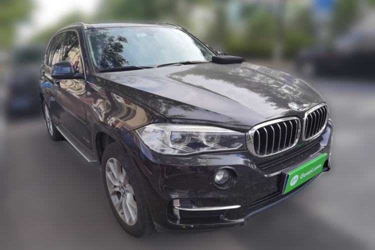 Used BMW X5 2018 xDrive28i Front Right 45 Deg