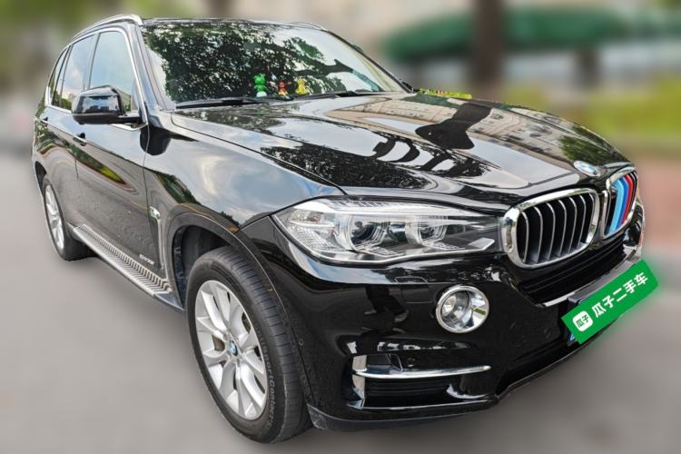Used BMW X5 2018 xDrive28i Front Right 45 Deg