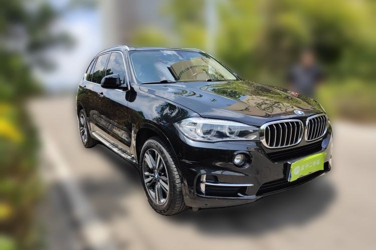 Used BMW X5 2018 xDrive35i Elegant Edition Front Right 45 Deg
