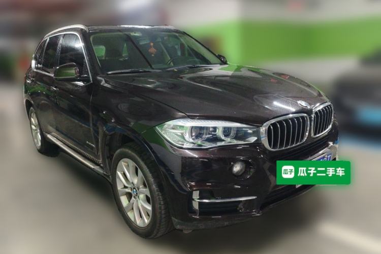 Used BMW X5 2018 xDrive28i Front Right 45 Deg