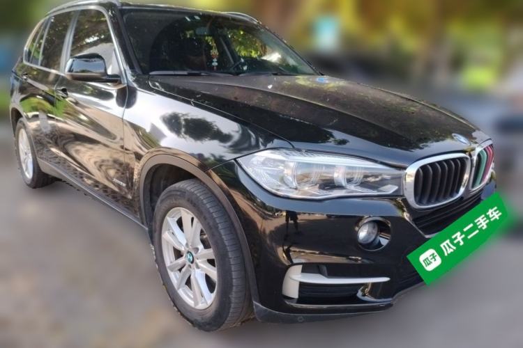Used BMW X5  Front Right 45 Deg
