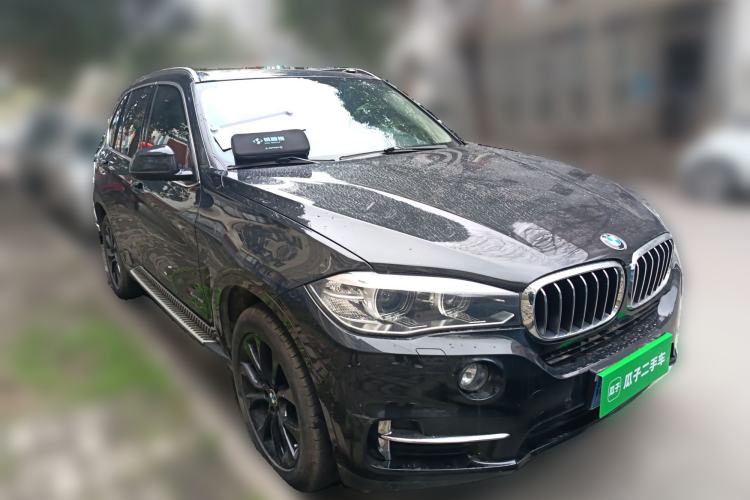 Used BMW X5 2018 xDrive28i Front Right 45 Deg