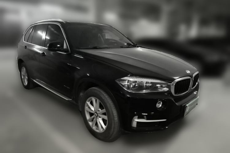 Used BMW X5 2018 xDrive35i Elegant Edition Front Right 45 Deg