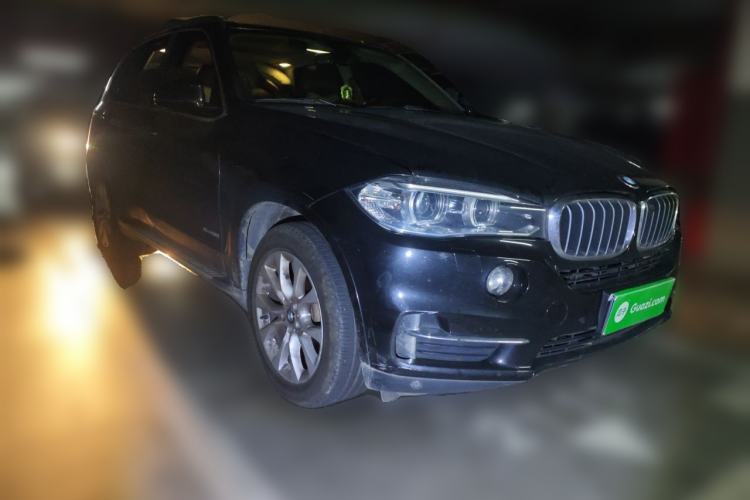 Used BMW X5 2018 xDrive28i Front Right 45 Deg