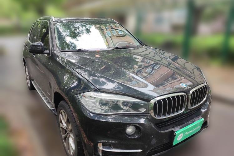 Used BMW X5 2018 xDrive28i Front Right 45 Deg