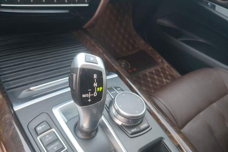 Used BMW X5 2018 xDrive28i Gear Lever