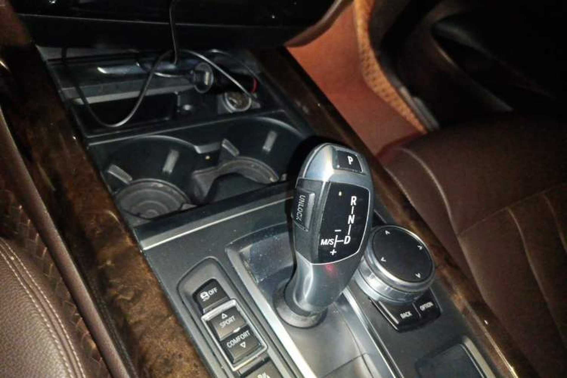 Used BMW X5 2018 xDrive35i Elegant Edition Gear Lever