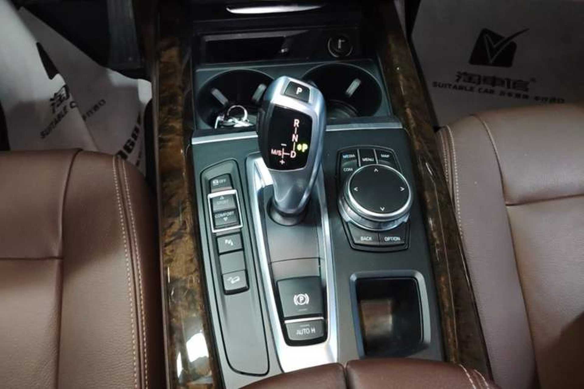 Used BMW X5 2018 xDrive35i Elegant Edition Gear Lever