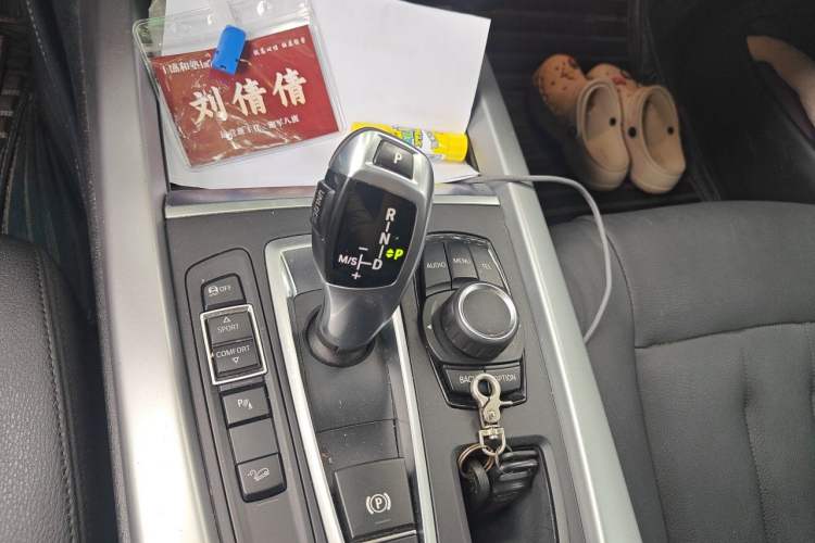 Used BMW X5 2018 xDrive35i Base Model Middle East Gear Lever