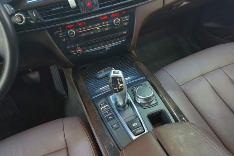 Used BMW X5 2018 xDrive35i Elegant Edition Gear Lever