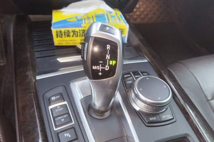 Used BMW X5 2018 xDrive35i Elegant Edition Gear Lever