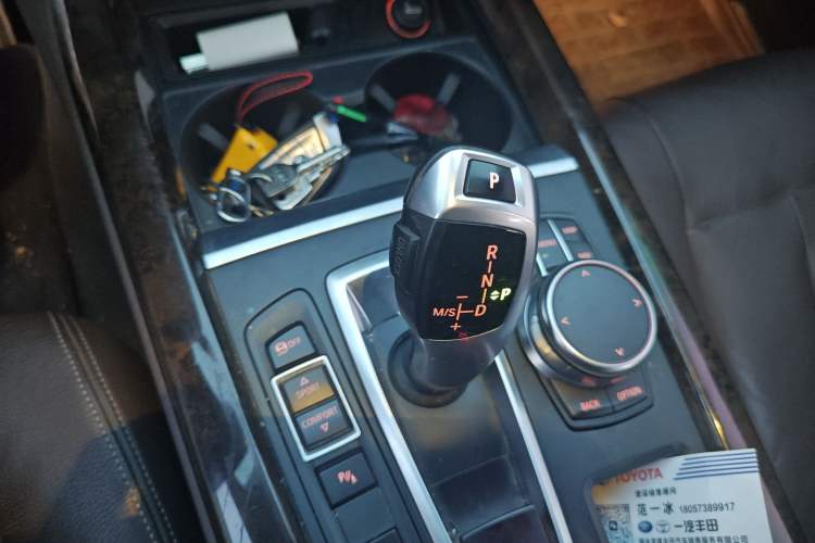 Used BMW X5 2018 xDrive35i Elegant Edition Gear Lever