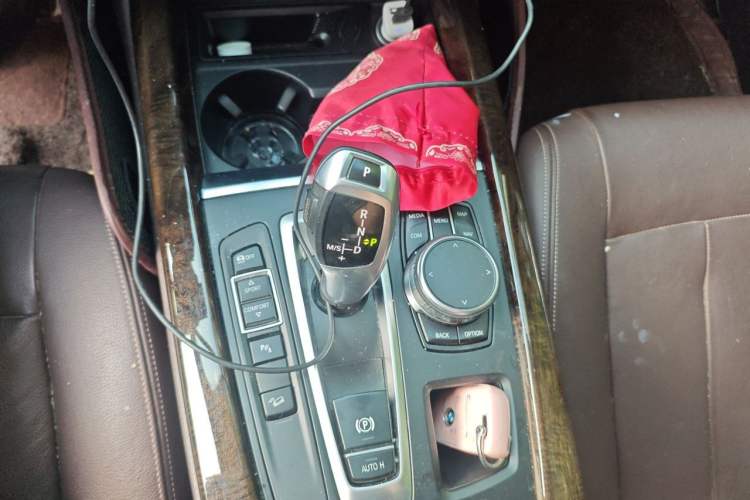 Used BMW X5 2018 xDrive35i Elegant Edition Gear Lever