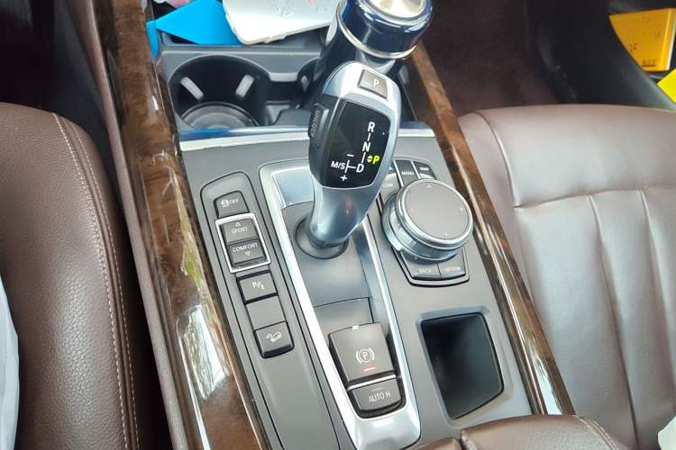 Used BMW X5 2018 xDrive28i Gear Lever