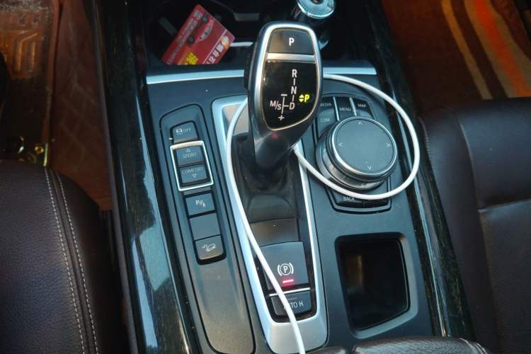 Used BMW X5 2018 xDrive35i M Sport Edition Gear Lever