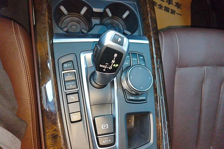 Used BMW X5 2018 xDrive28i Gear Lever