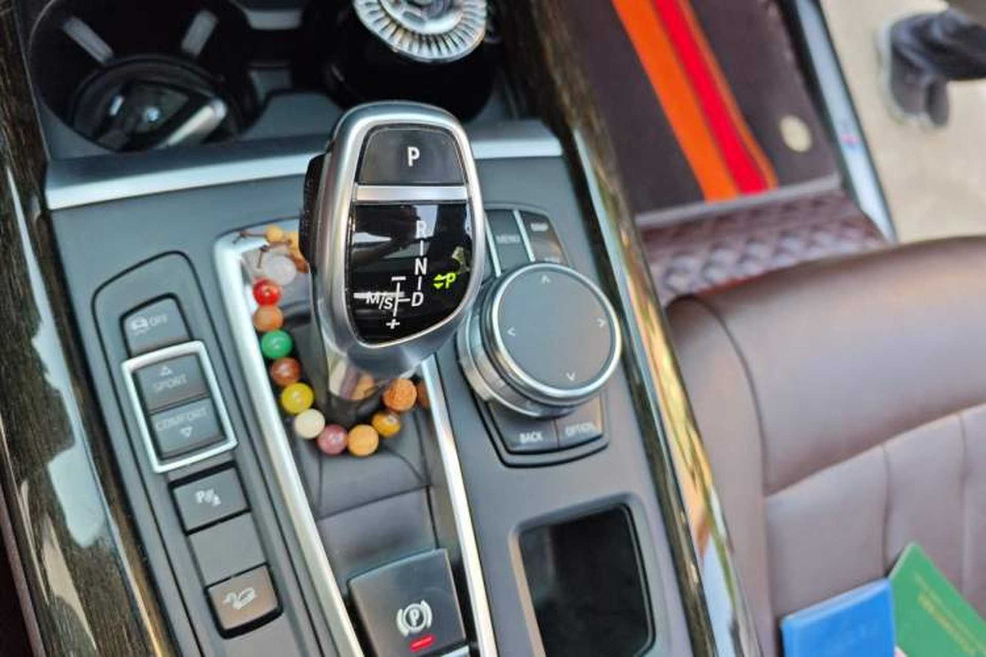 Used BMW X5 2018 xDrive35i M Sport Luxury Edition Gear Lever