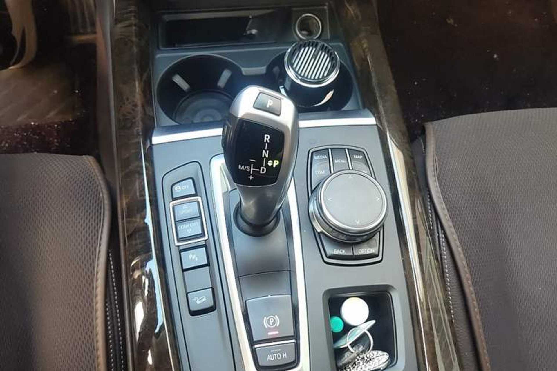 Used BMW X5 2018 xDrive35i Elegant Edition Gear Lever