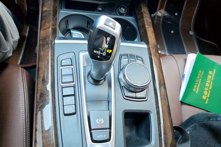 Used BMW X5 2018 xDrive28i Gear Lever