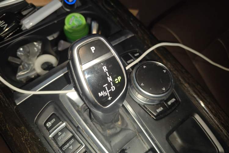 Used BMW X5 2018 xDrive35i M Sport Edition Gear Lever
