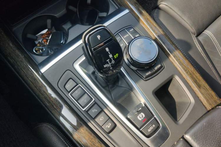 Used BMW X5  Gear Lever